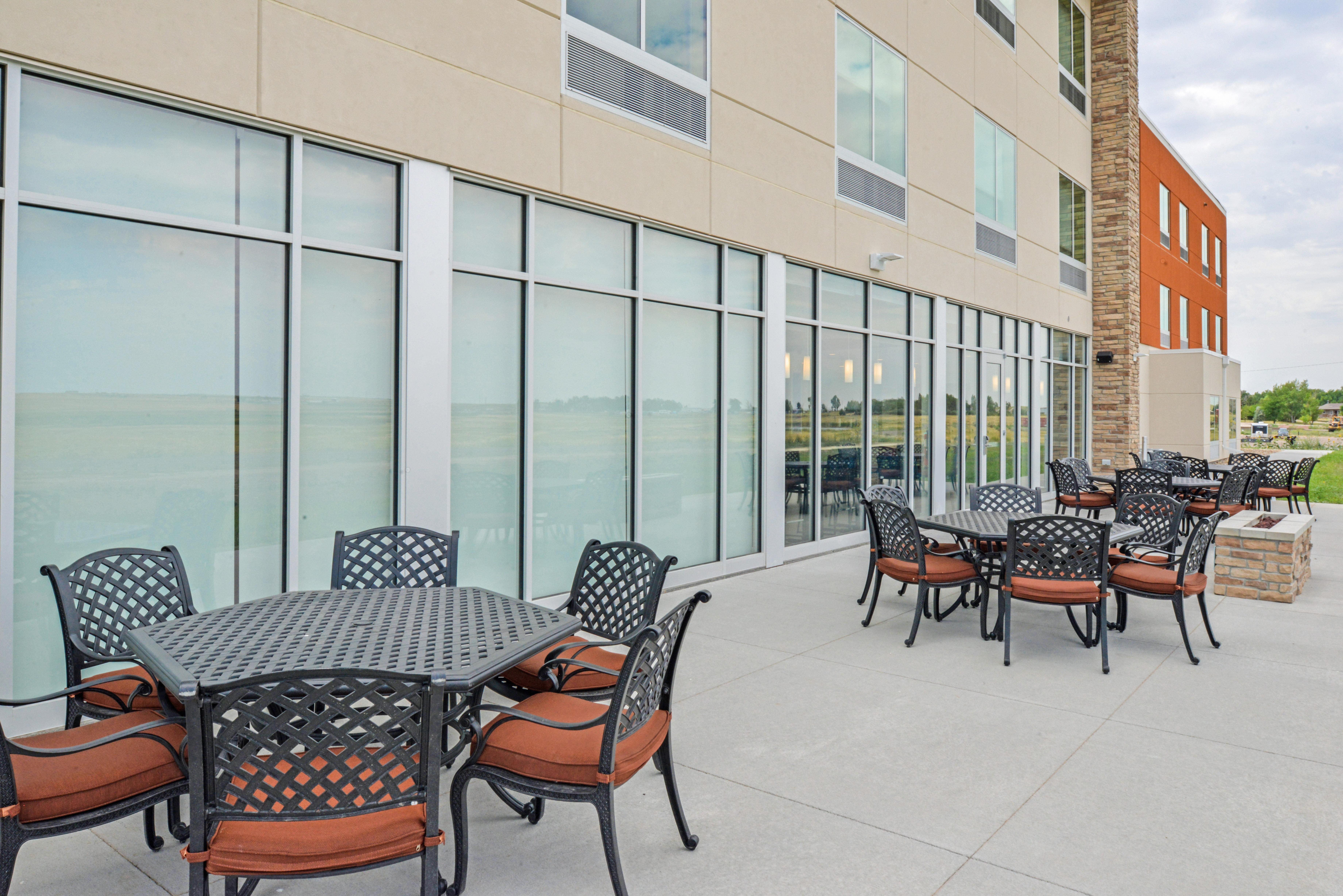 Holiday Inn Express & Suites - Chadron By Ihg Exterior foto